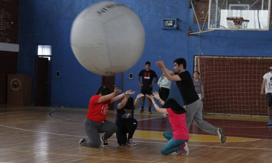 Invitan a la comunidad a participar del primer campeonato de Kin-Ball en Puerto Aysén