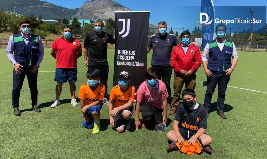 Polémica entre Core y alcalde por Juventus Camp en Coyhaique