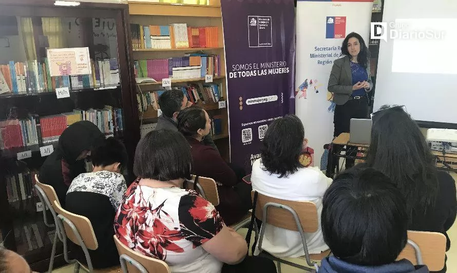 Conversaron sobre educación no sexista en Puerto Ibáñez