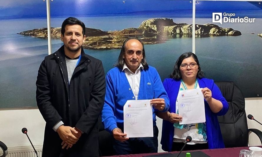 Municipio de Chile Chico firmó convenio con Servicio de Salud