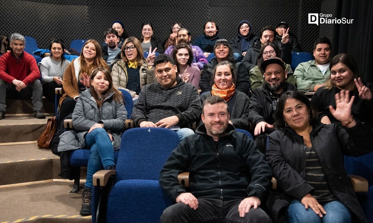 Teatro Municipal capacita equipos técnicos en Aysén e invita a Gala Lírica gratuita en Centro Cultural